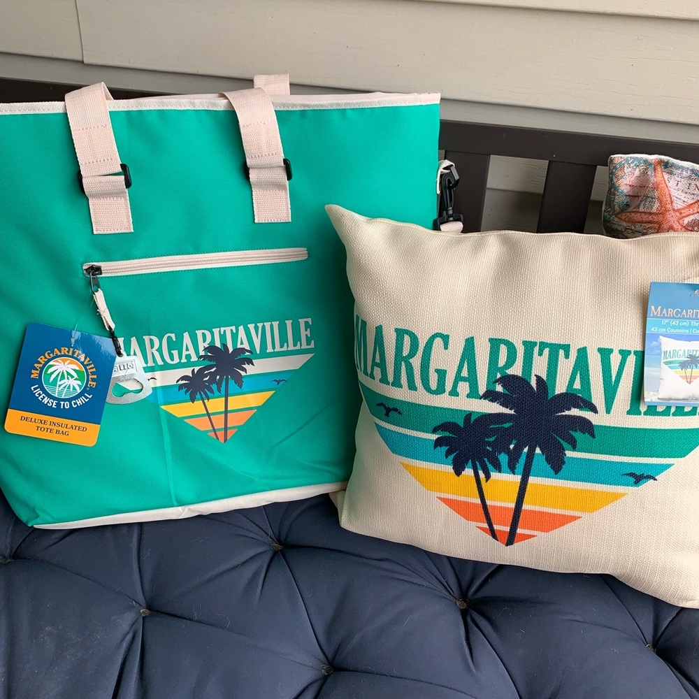 Margaritaville Insulated Cooler Bag w/matching pillow